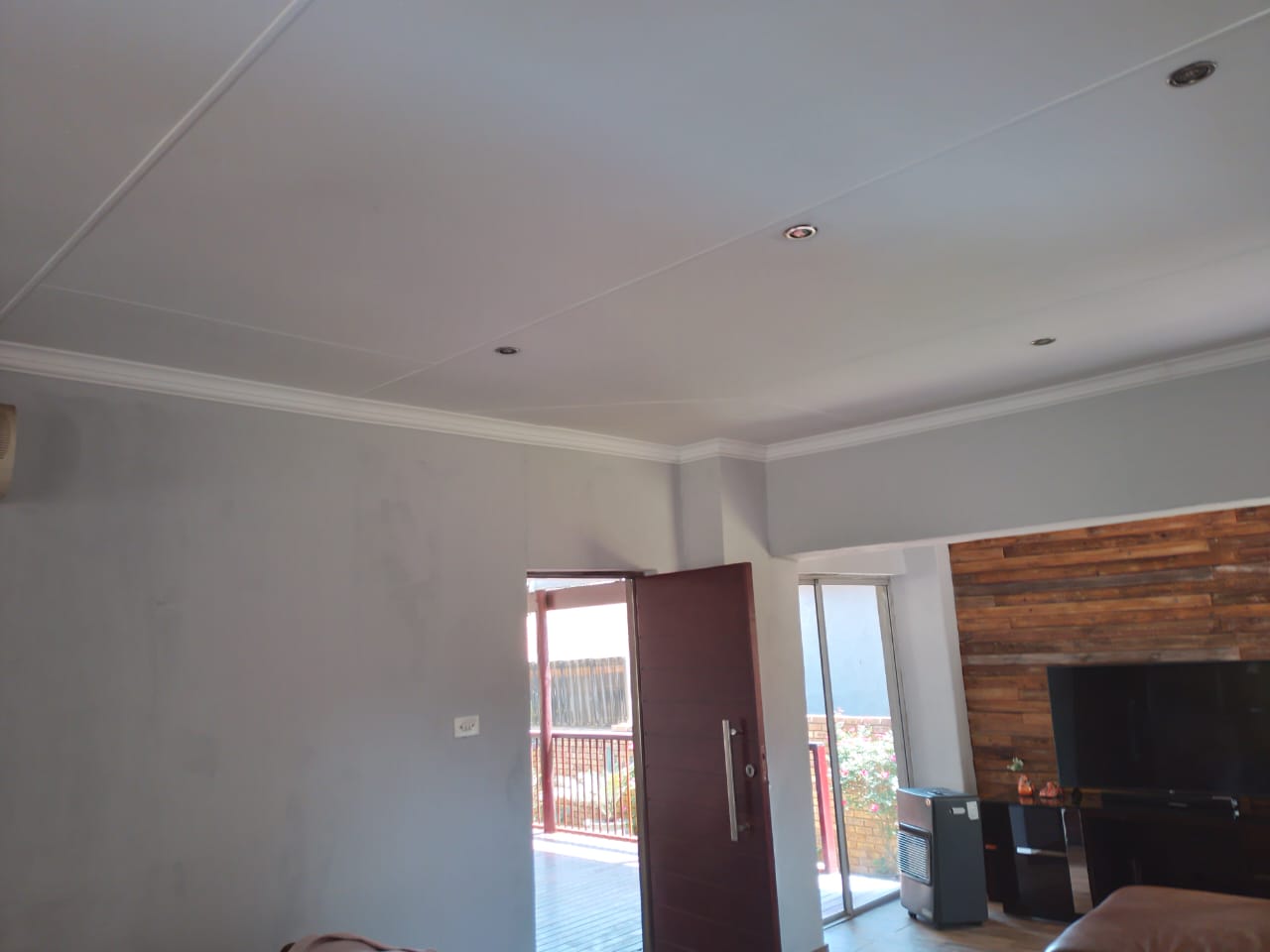 freshly painted living room and ceiling